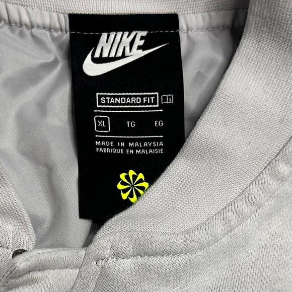 Nike Vintage Size XL Bomber Jacket Standard Fit - Picture 4 of 5